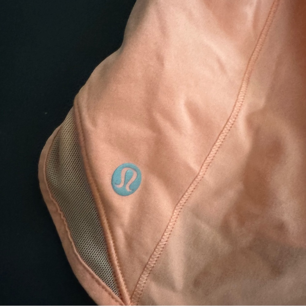 Lululemon hotty hot 4” lined shorts in sunny coral/6 - Picture 7 of 10
